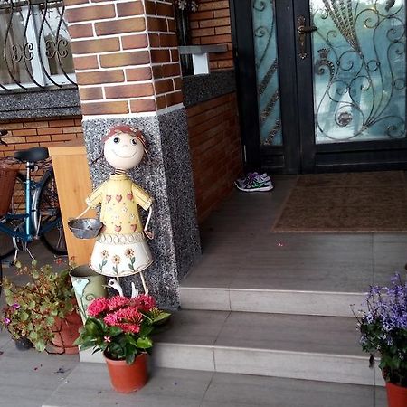 Victoria B&B Yilan Kültér fotó